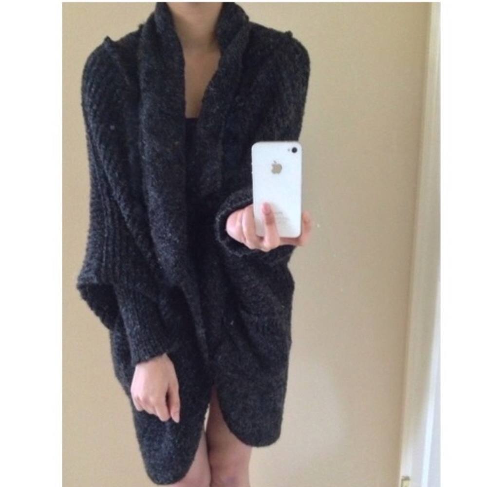 Beautiful fur collar wrap batwing sweater cardigan